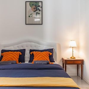 Rosa Rooms